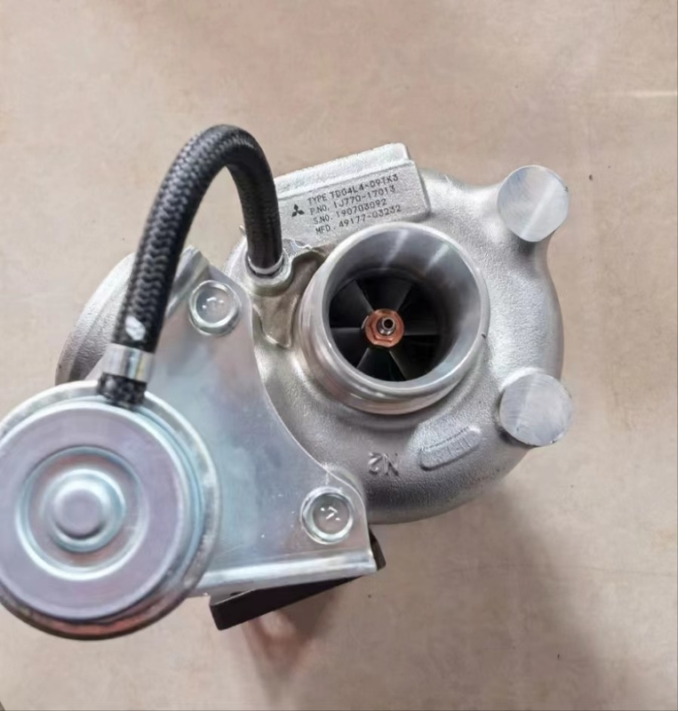 V3307 turbocompressor 49177-03230 1J770-17013 49177-03232 do trator TD04L409TK3 Kubota